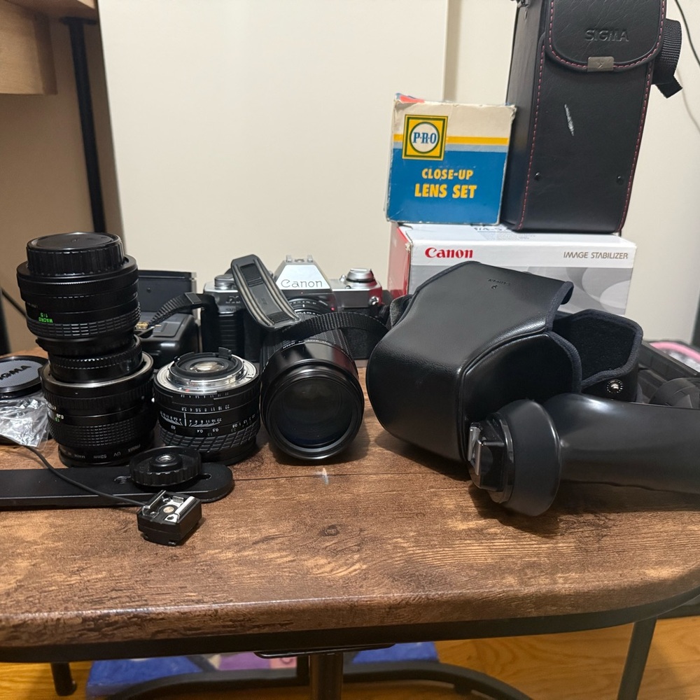 Canon Silver and Black Lens Set for Professional Photography